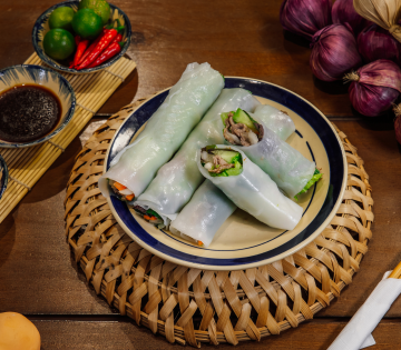 Phở cuốn thịt ba rọi